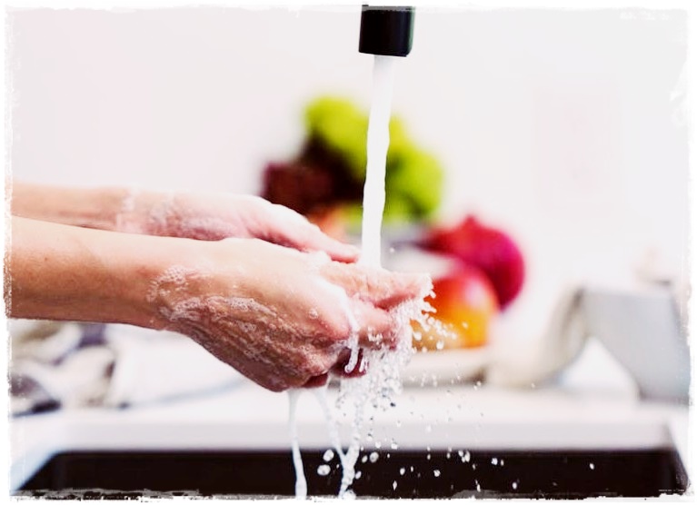 8 Tips For Healthy Make-Up And Skin Care